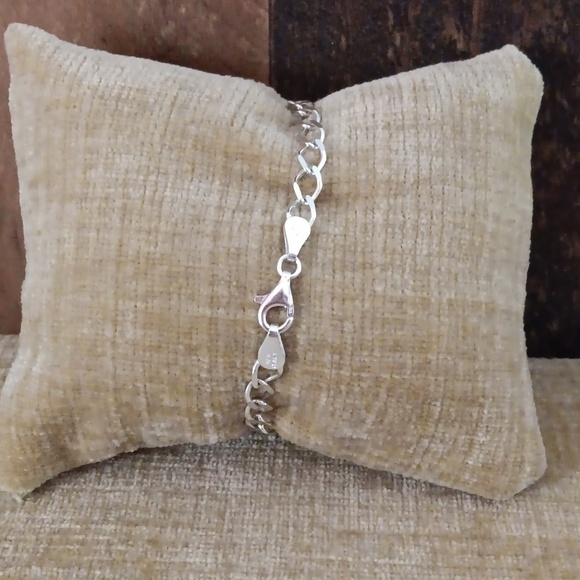 925 Italy Silver Delicate Chain Bracelet - Picture 2 of 7